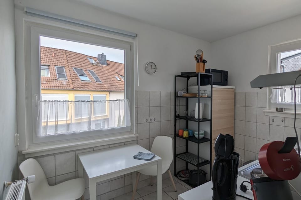 Dining area, kitchen