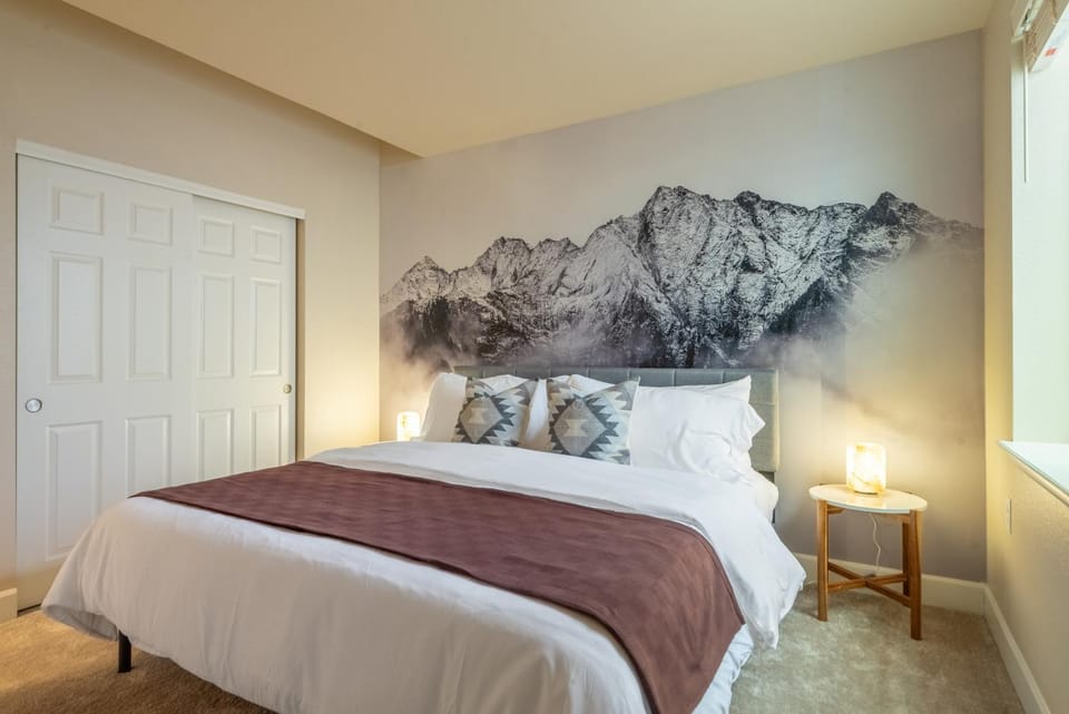 Bed, Bedroom
