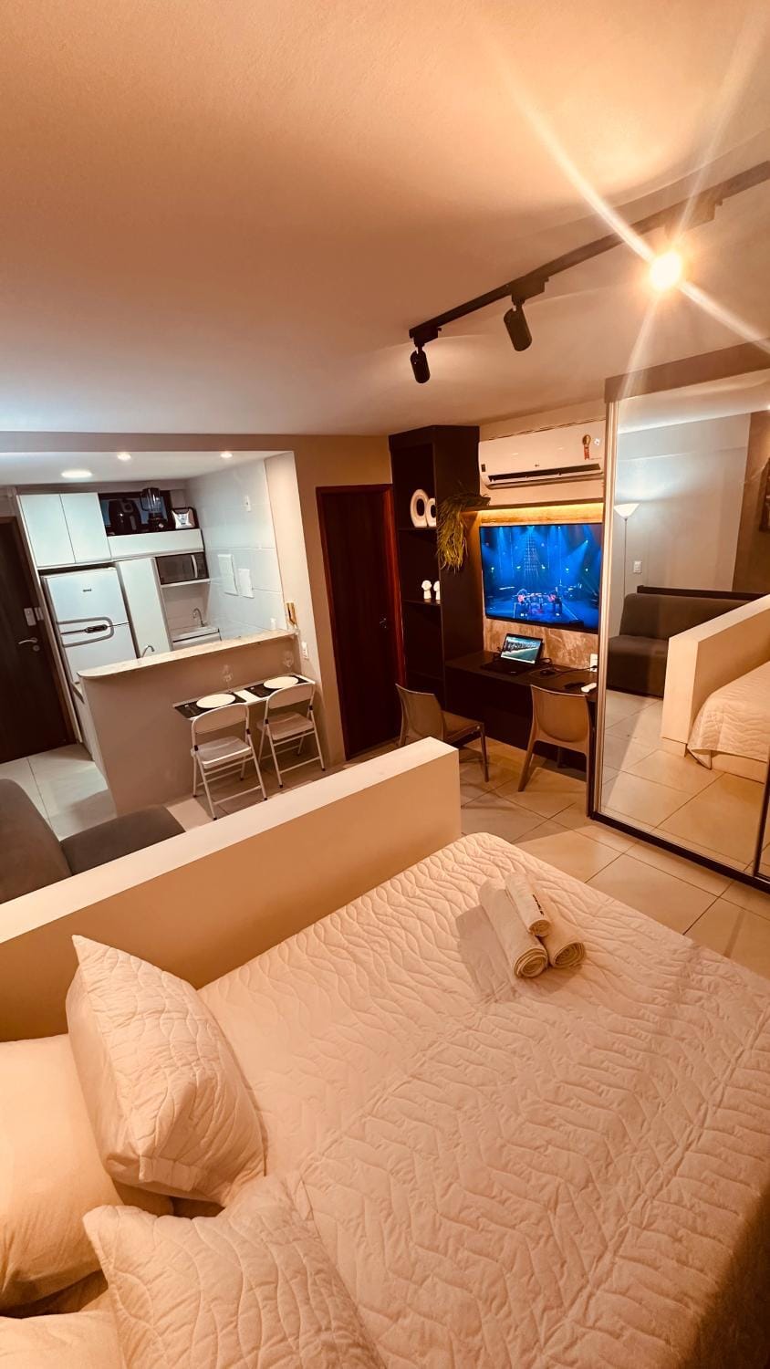 Bed, Photo of the whole room, Seating area, Bedroom