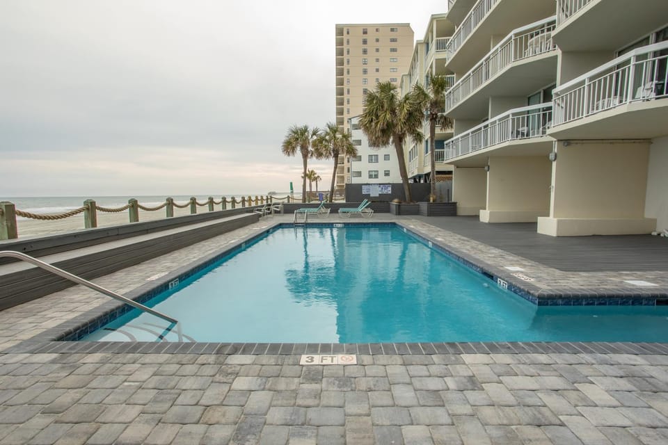Property building, Day, View (from property/room), Pool view, Sea view, Swimming pool, sunbed