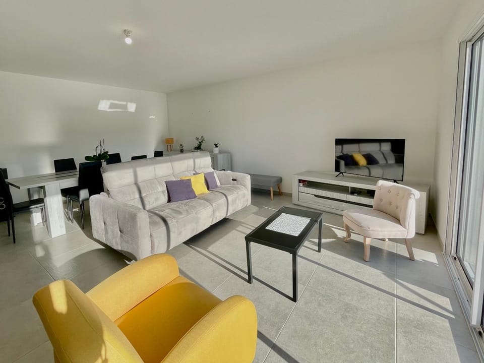 Maison familiale récente avec jardin, plage et commerces à pied, 6 couchages, WIFI, parking privatif - FR-1-231-297 House in Pays de la Loire
