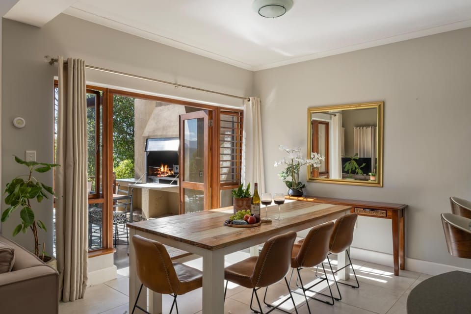 Pezula Villa- large, spacious and affordable! Villa in Knysna