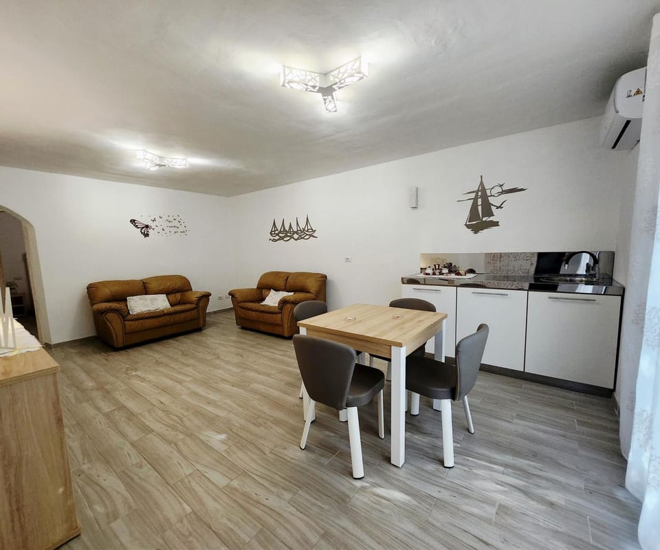 Property building, Living room