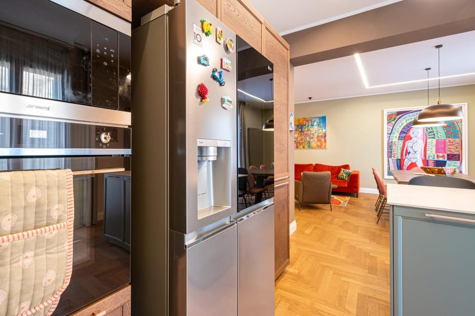Living room, Dining area, kitchen