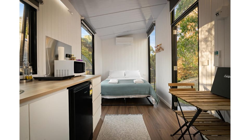 Bed, kitchen