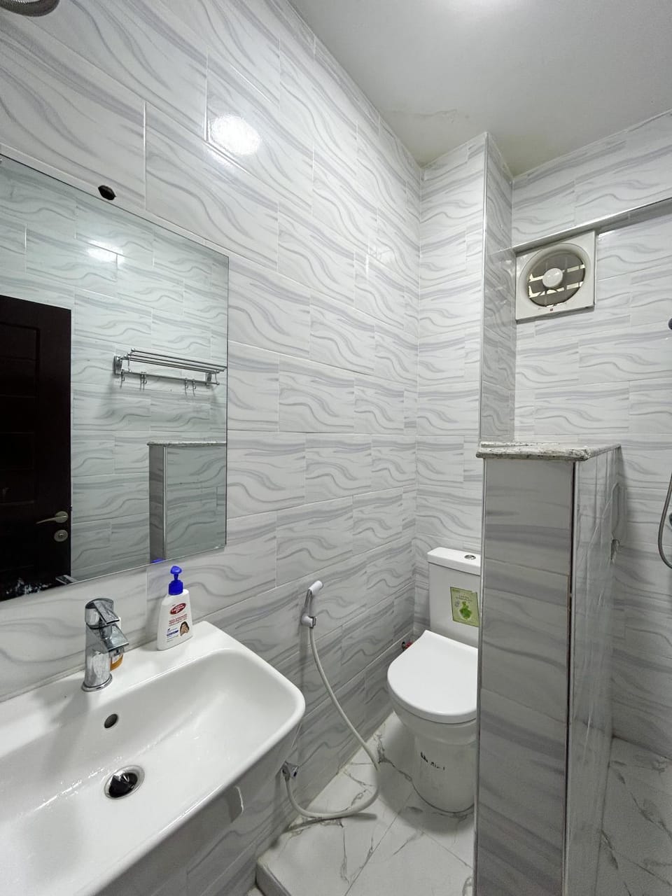 Shower, Toilet, Bathroom