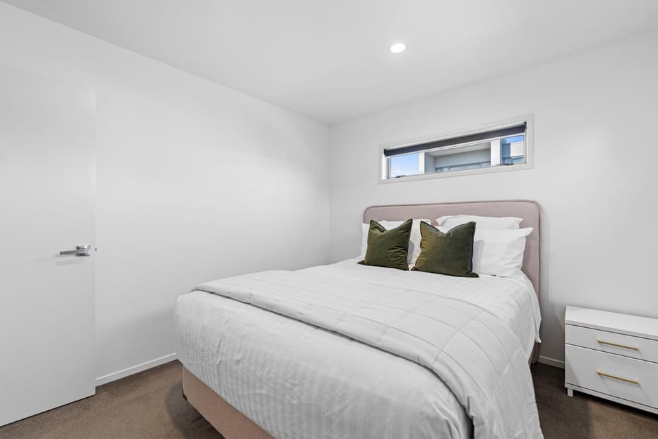 Modern Home Central Mount House in Bay Of Plenty