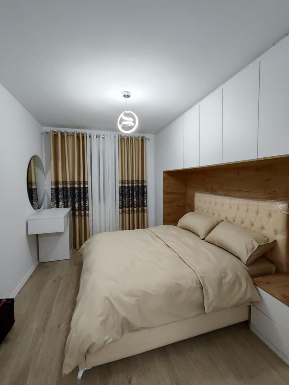 Property building, Bed, Bedroom, wardrobe