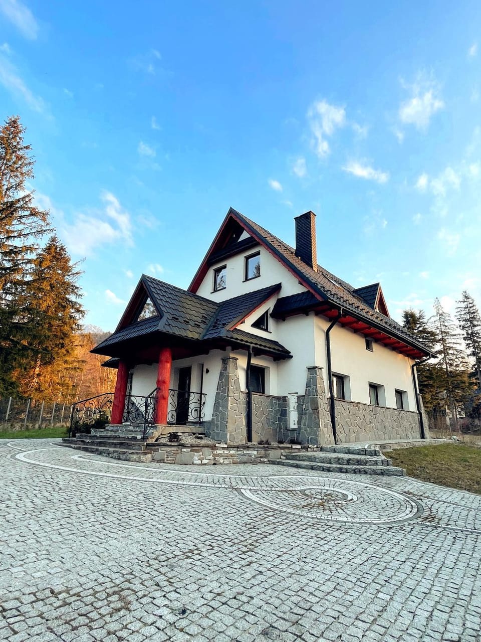 Property building, Day