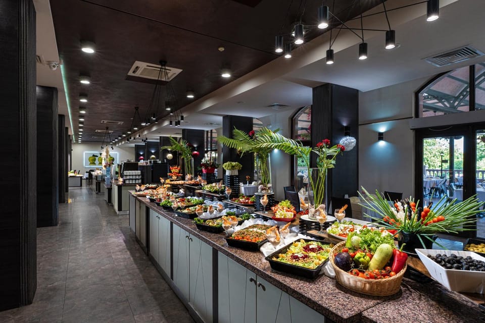 Restaurant/places to eat