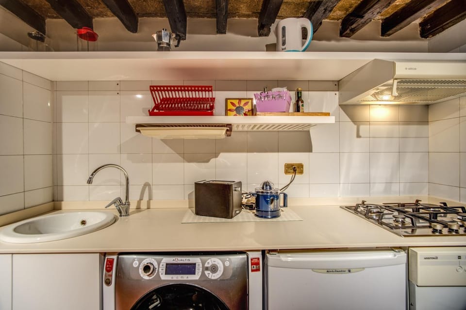Cartari Apartment Apartment in Rome