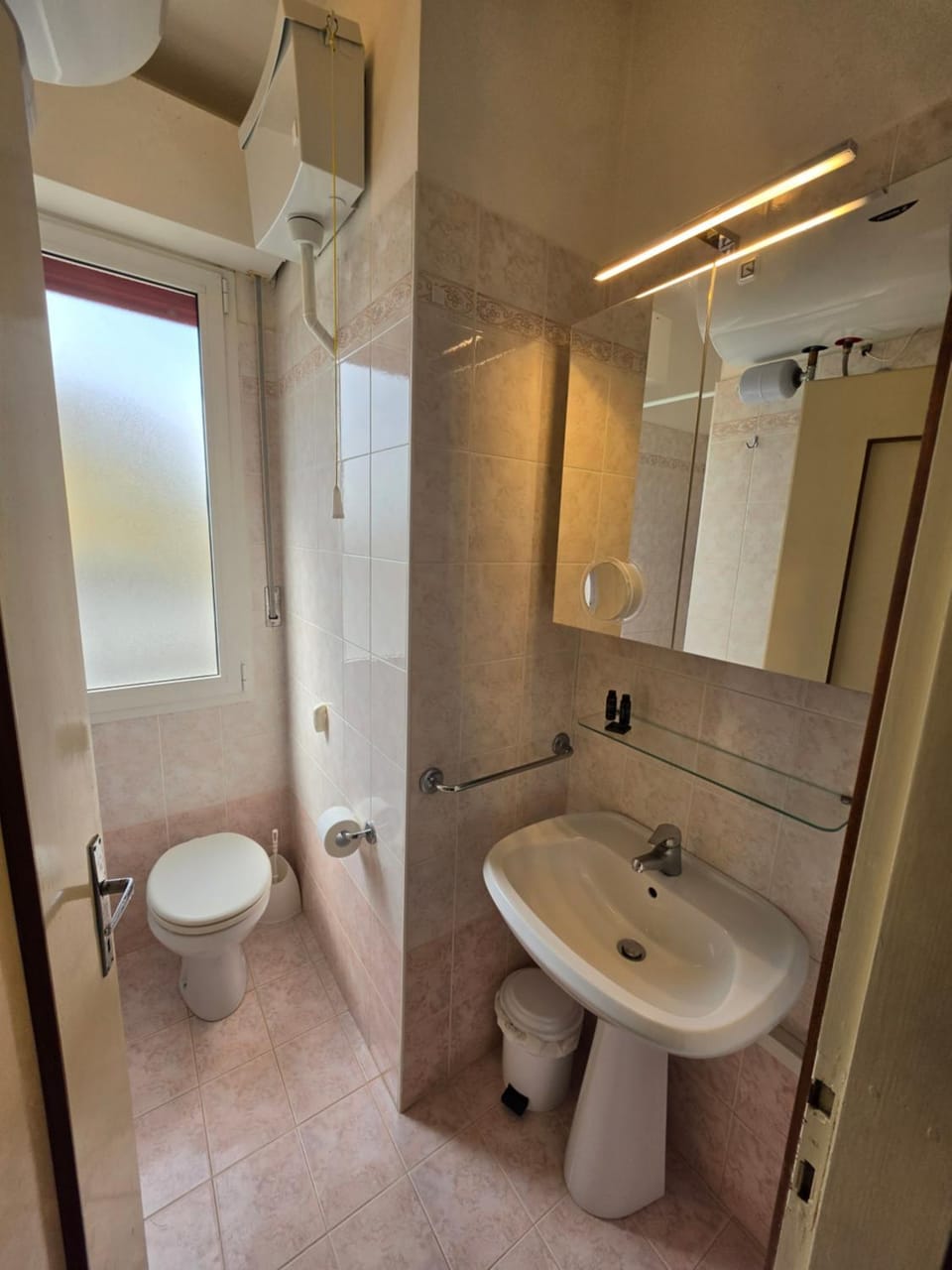 Toilet, Bathroom