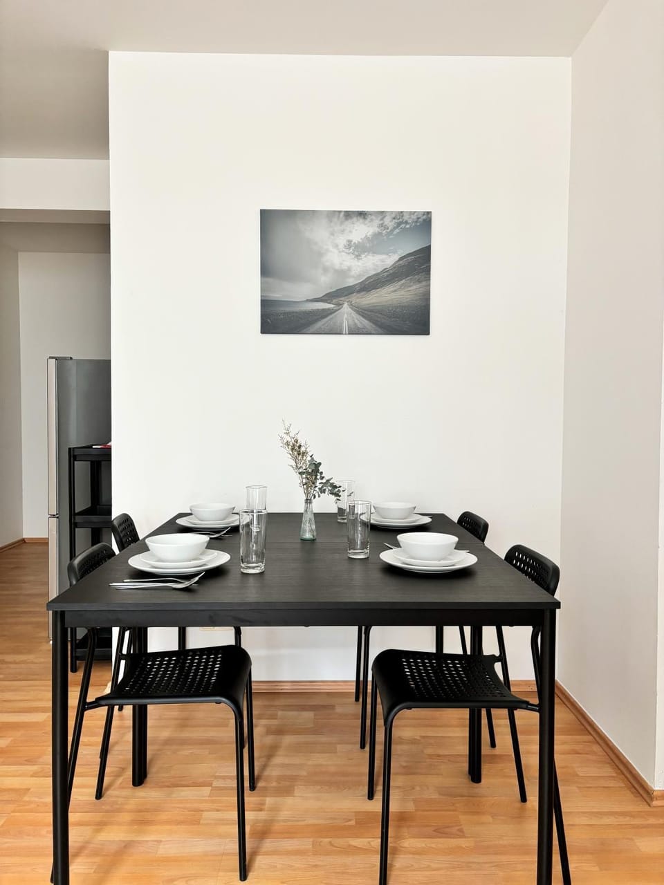 Kitchen or kitchenette, Living room, Dining area, Food, kitchen