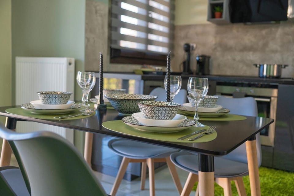 Coffee/tea facilities, Dining area