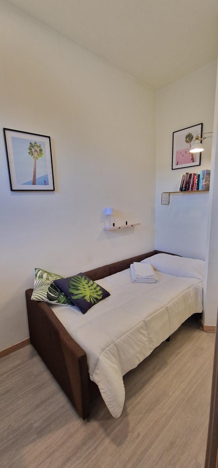 PescaraHome Monolocale Essential Apartment in Pescara