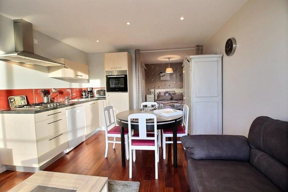 Studio belle vue House in Trévou-Tréguignec