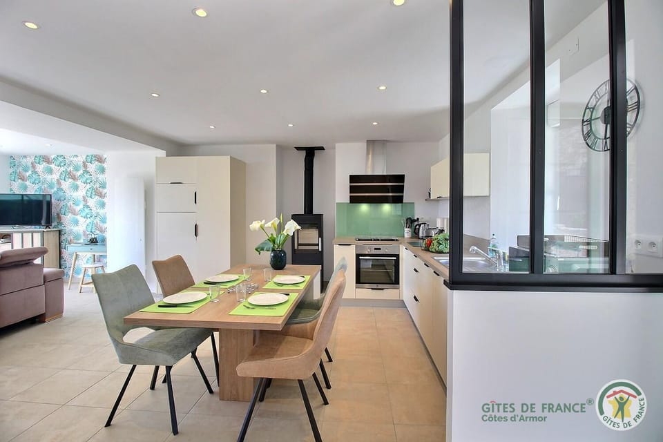Chez tonton yves House in Brittany