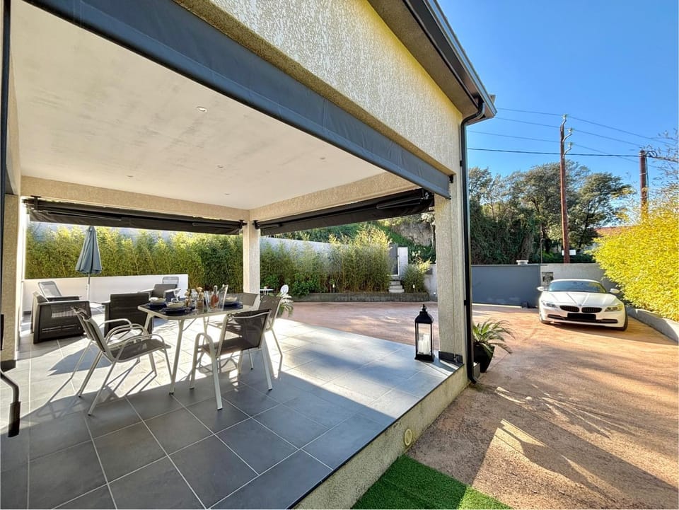 View (from property/room), Balcony/Terrace, Garden view