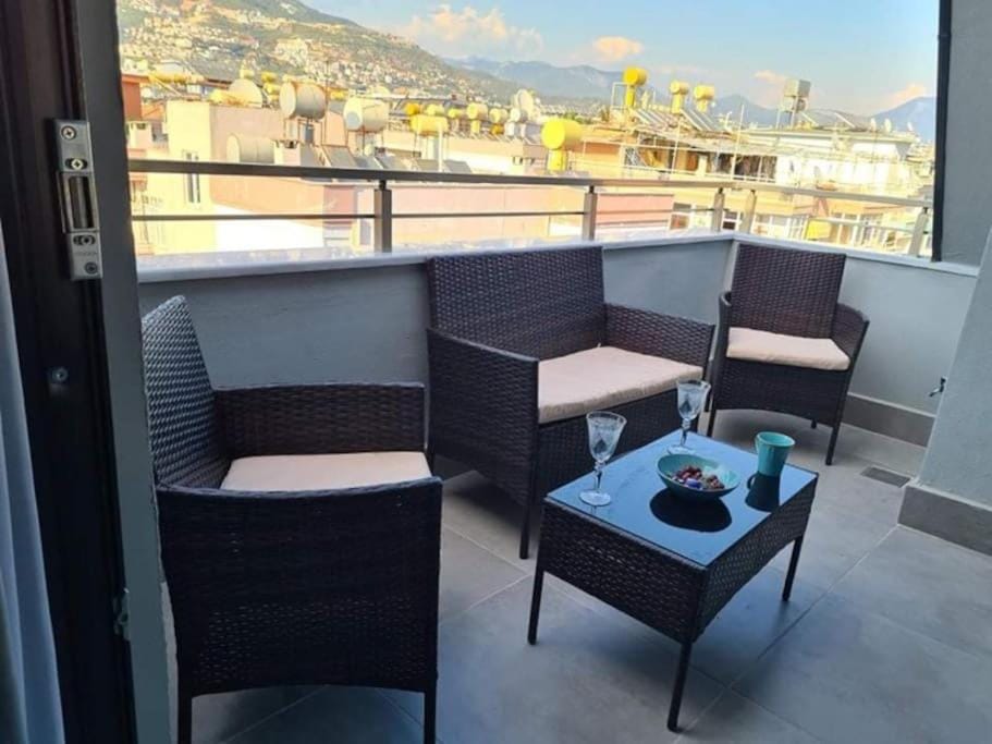 Retro 13 3+1 Apartment in Alanya