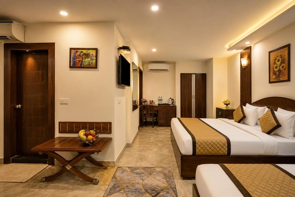 Photo of the whole room, Seating area, Bedroom, wardrobe, air conditioner
