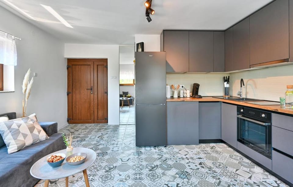 Coffee/tea facilities, Kitchen or kitchenette, Living room, Seating area, Dining area, dishwasher, pet friendly, stove