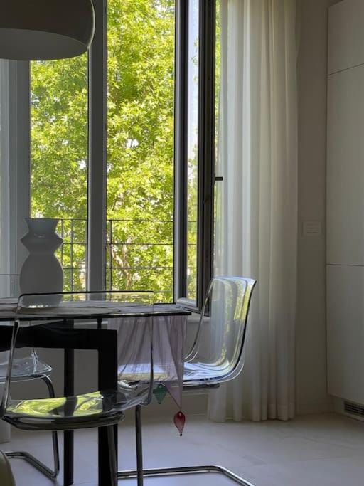 Appartamento APORTI Apartment in Milan
