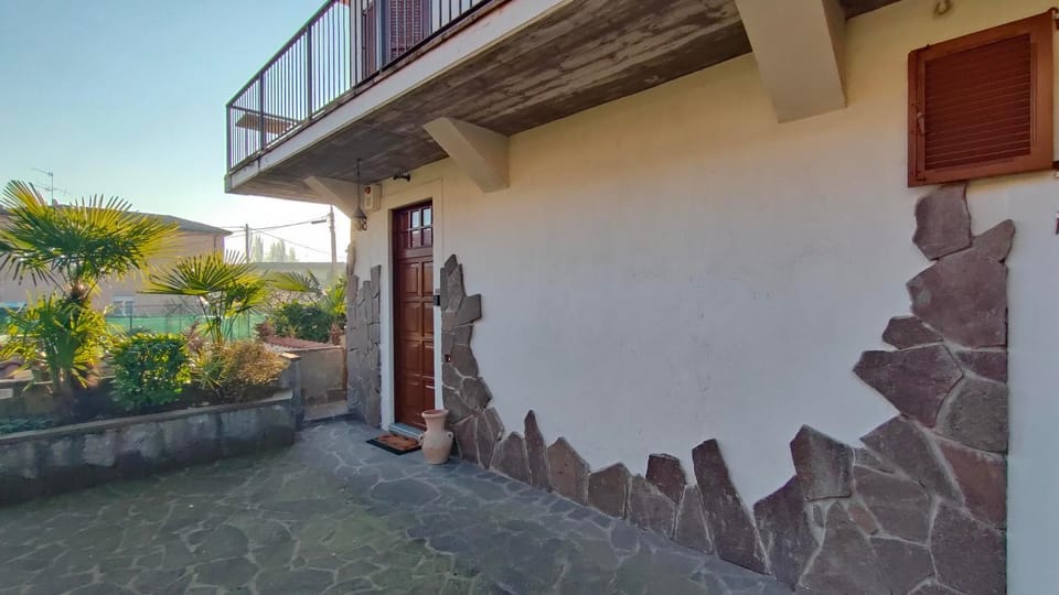 Property building, Balcony/Terrace