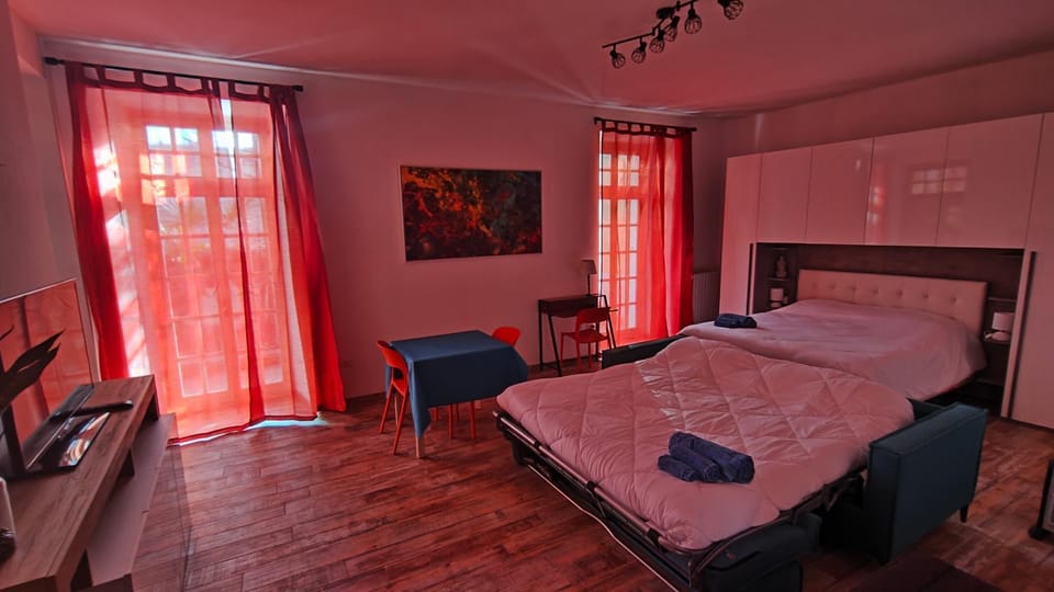 Photo of the whole room