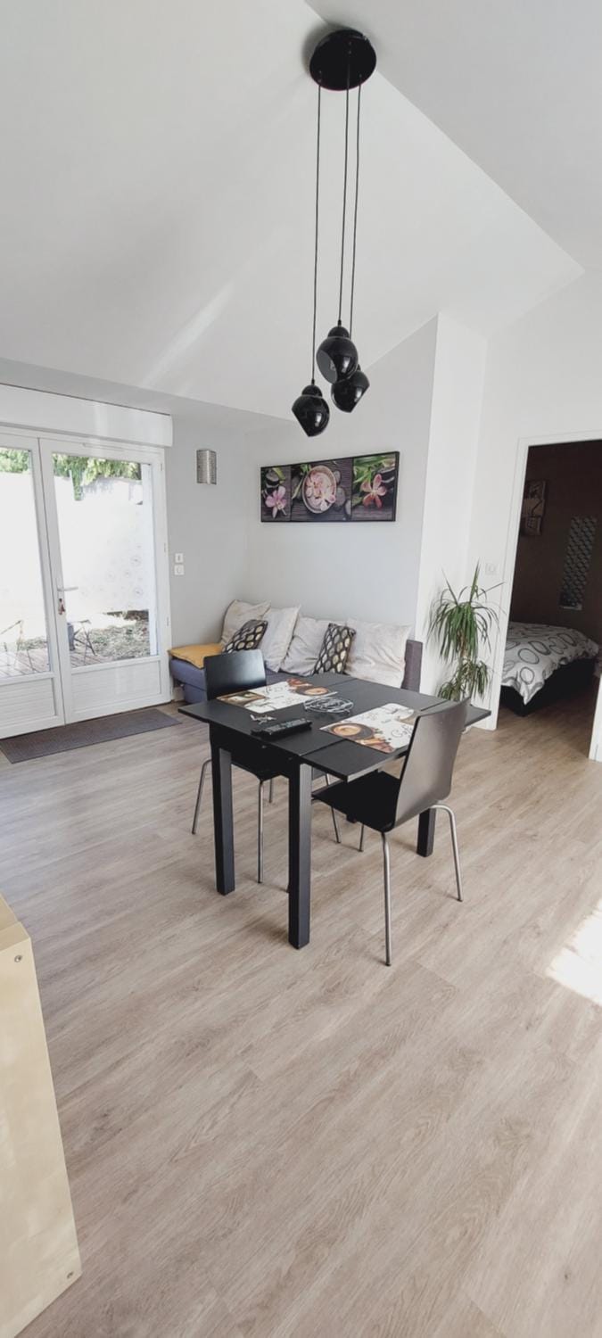 Chez Isa- appart climatisé au cœur des vignes Apartment in Nouvelle-Aquitaine