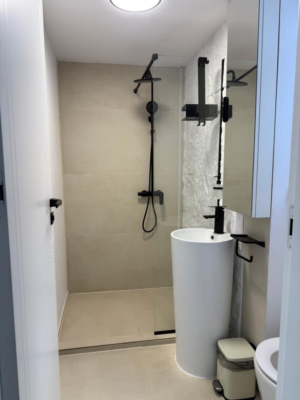 Shower, Toilet, Bathroom