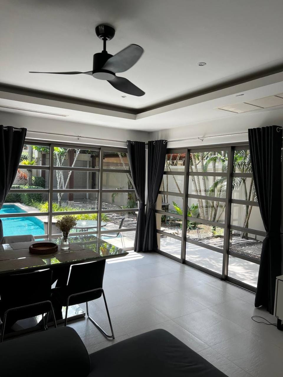 Seating area, Pool view