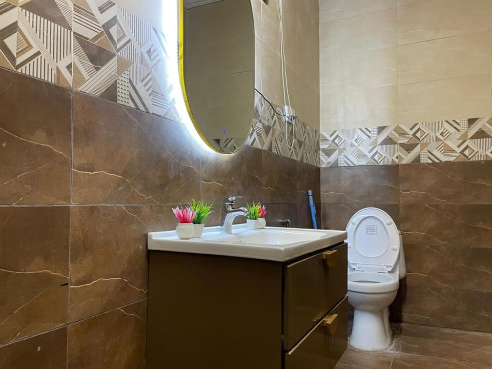 Spacious 3 Bedroom Stay DHA Lahore Villa in Lahore