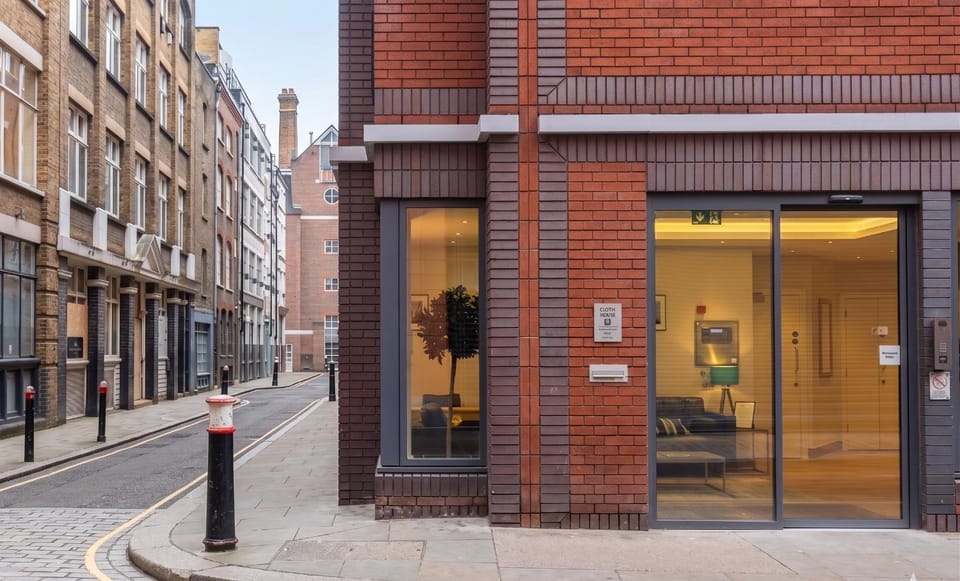 Property building, Lobby or reception, Location