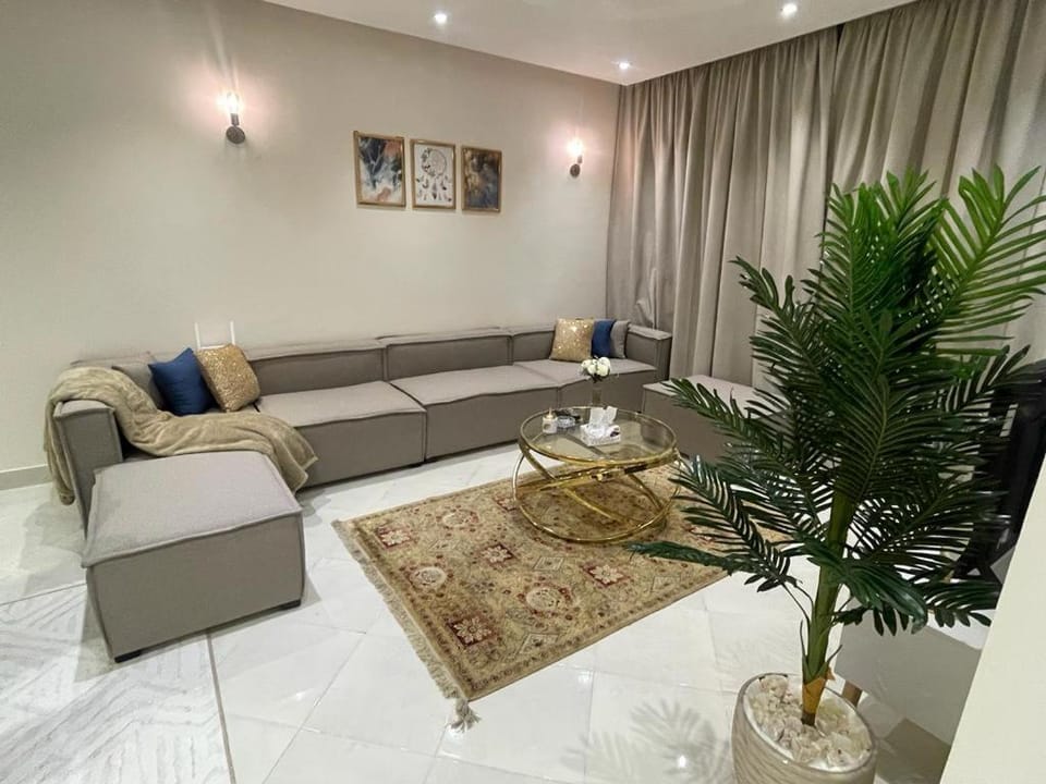 شقه فندقيه راقية بموقع مميز Apartment in New Cairo City