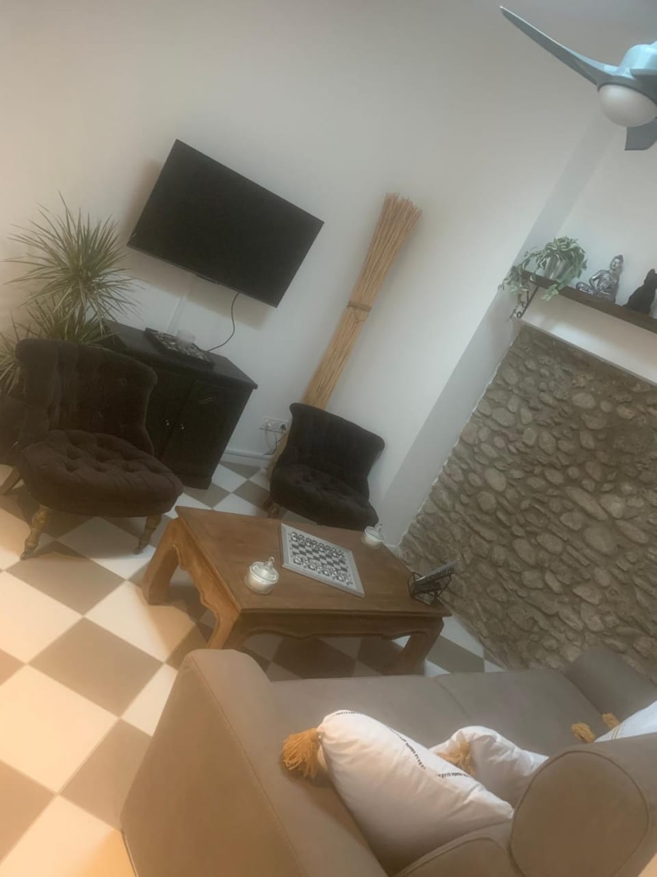 Communal lounge/ TV room, TV and multimedia, Living room