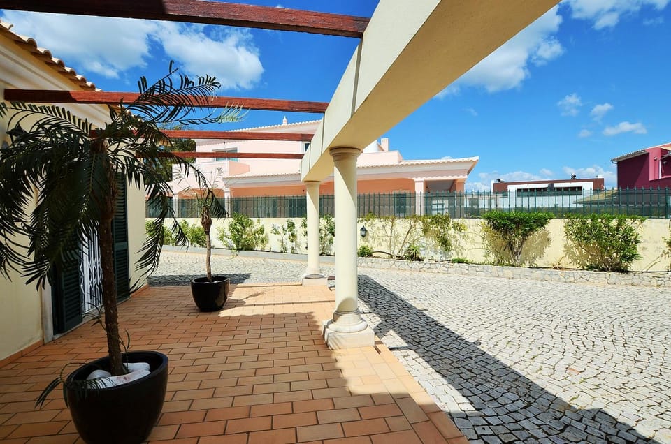 Suites & Beds DP Albufeira Hostel in Albufeira