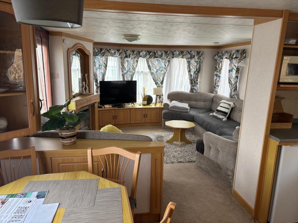 Hilltop Hideaway 2 Bed Caravan with Panoramic Town Scenery in Aberystwyth Holiday Village Campground/ 
RV Resort in Aberystwyth