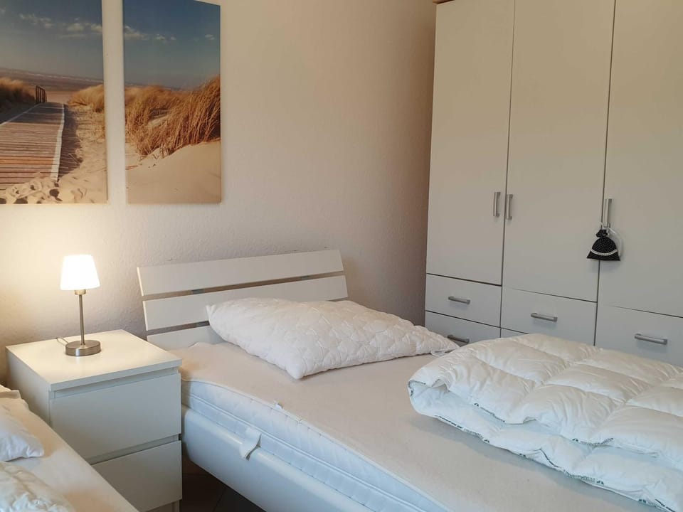 Buss 14 Apartment in Wangerland