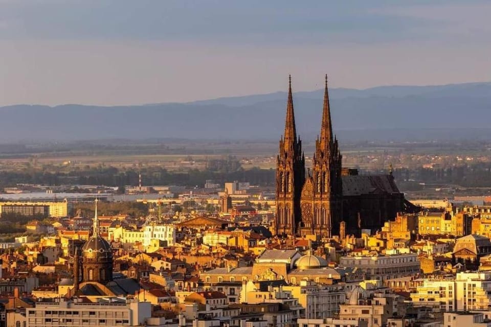 Le Landouzy #Parking#Netflix Apartment in Clermont-Ferrand