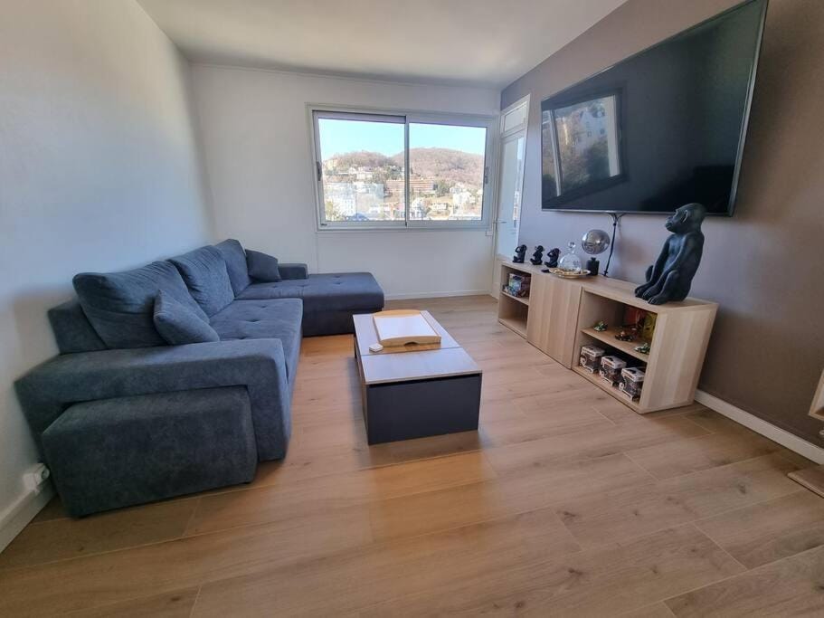 Le Landouzy #Parking#Netflix Apartment in Clermont-Ferrand