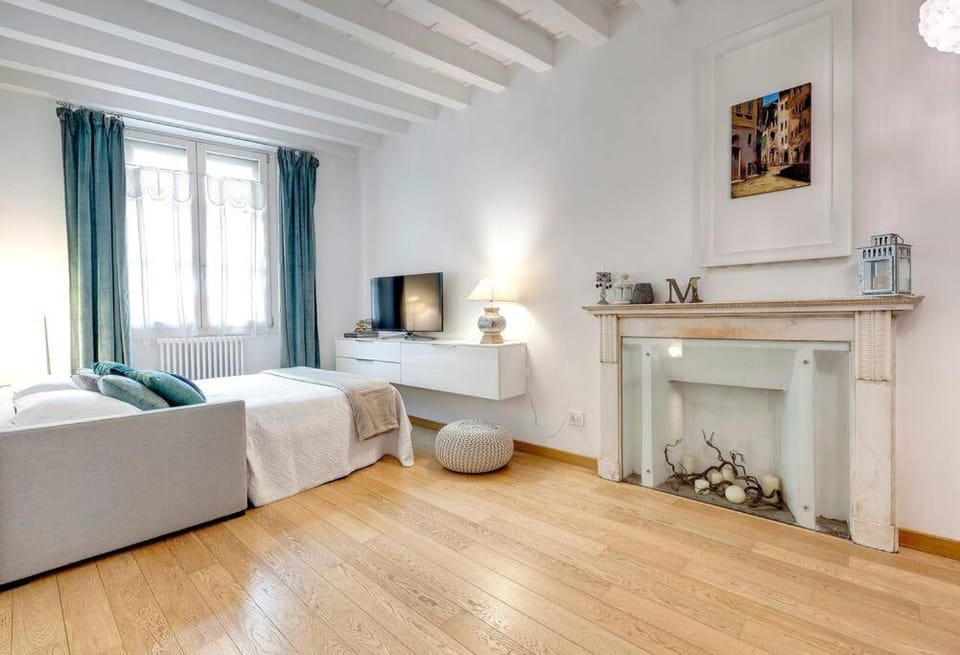 Santa Croce Loft di design Apartment in Florence