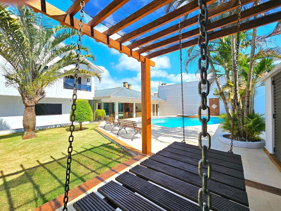 Casa 6 quartos Padrão TOP area nobre prox atrativo House in Foz do Iguaçu