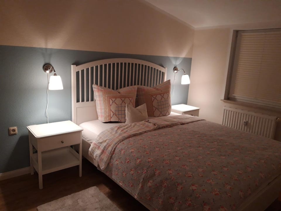 Bed, Bedroom, internet