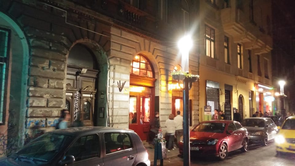 Facade/entrance, Night