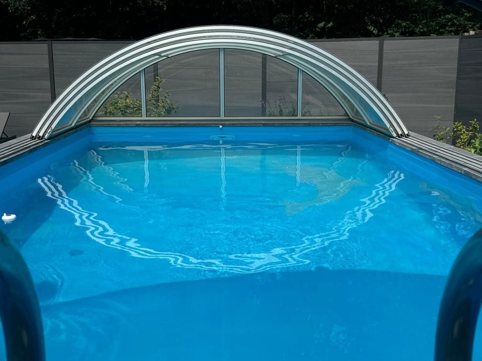 Property building, Swimming pool