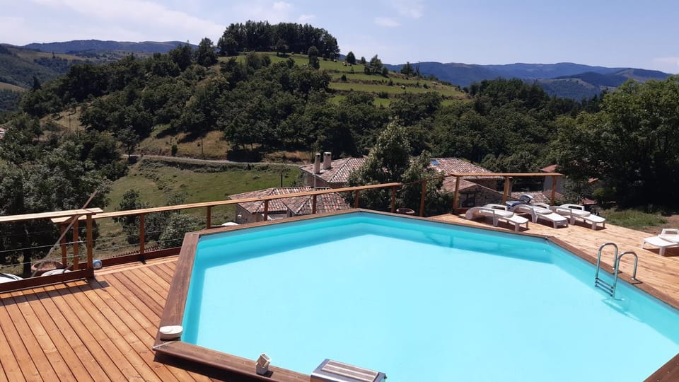 Natural landscape, Swimming pool, sunbed