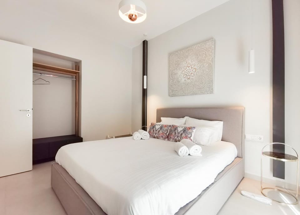 Stylish apartment next to metro and Acropolis Apartment in Athens