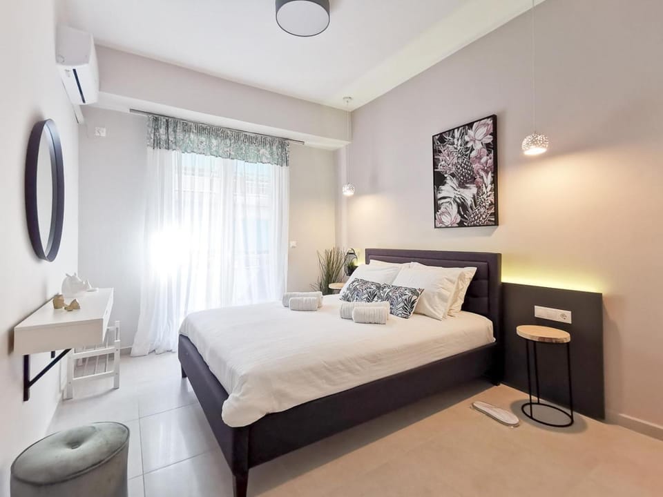 Stylish apartment next to metro and Acropolis Apartment in Athens
