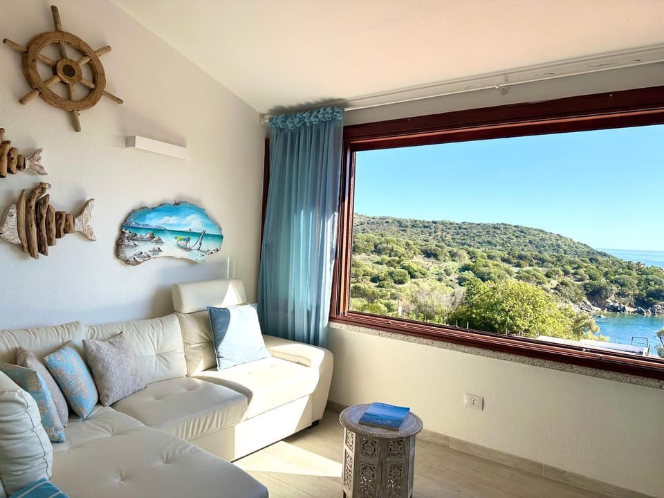 Day, Natural landscape, Living room, Sea view, Sea view