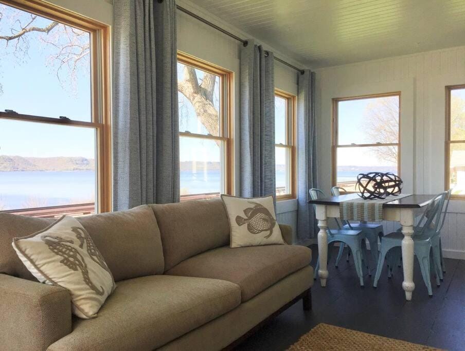 Villa Del Lago - Lakehouse in Pepin House in Pepin